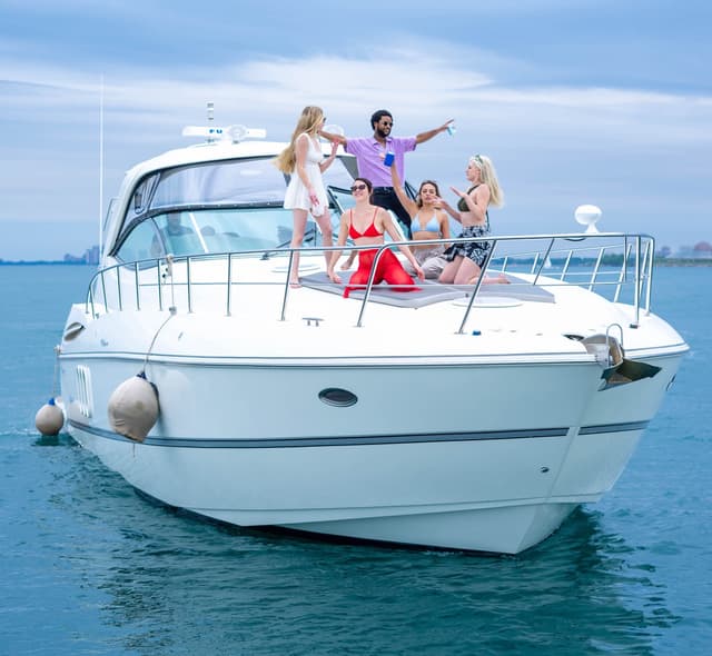 52’ Cruiser Yacht